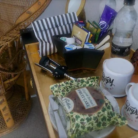 High Tor فندق مبيت وإفطار 4*