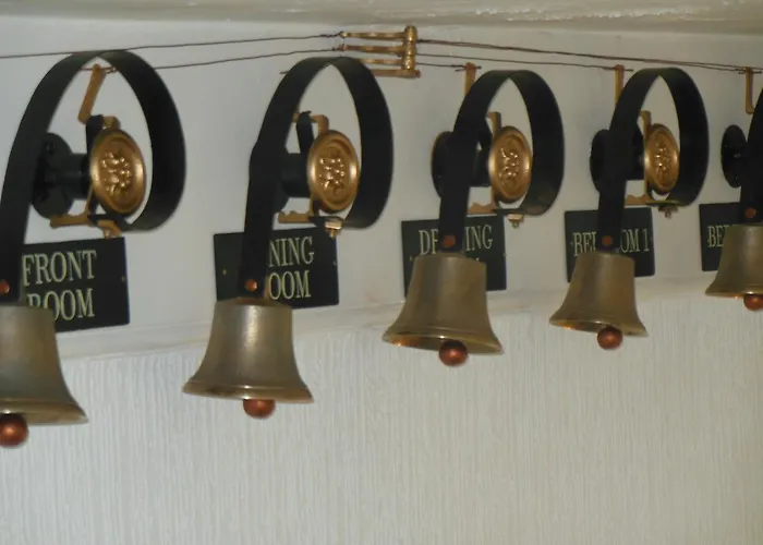 Bed & Breakfast High Tor 4*